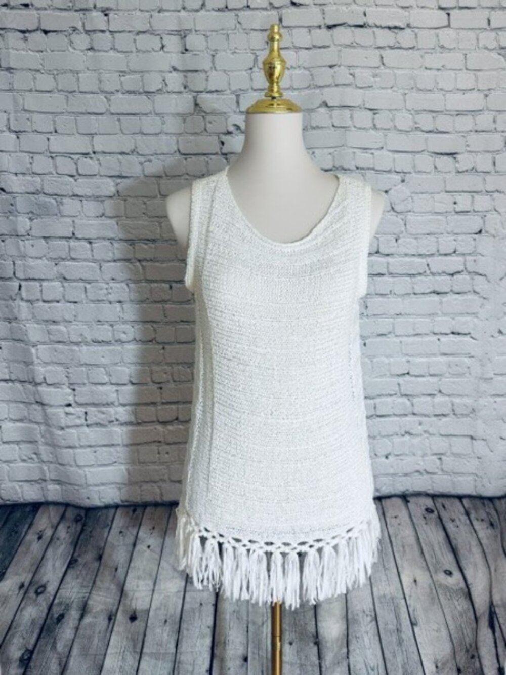 NWT Lilly Pulitzer‎ Luca Sweater Resort White Fringe Hem Sleeveless M